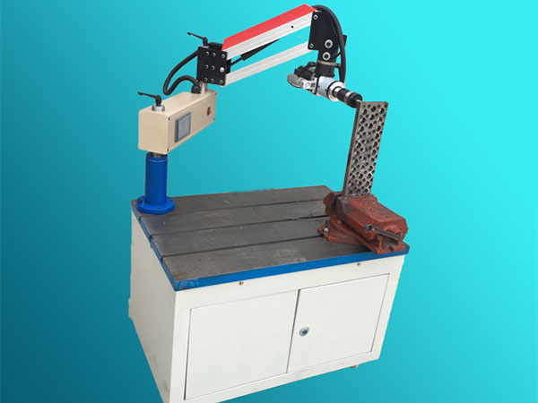 <b>數控攻絲機M24-M42</b>